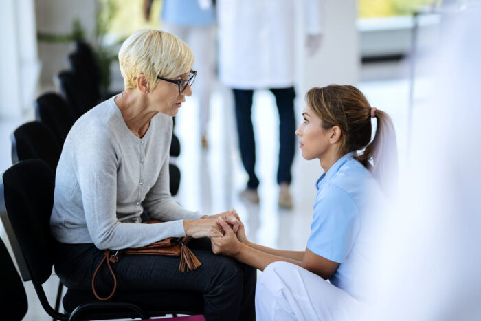 badante e ricovero dell’assistito cosa deve fare